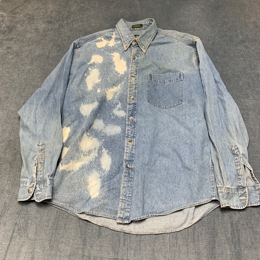 Vintage Club Room Denim Shirt Mens Medium Blue Cotton Patch Logo Button Down